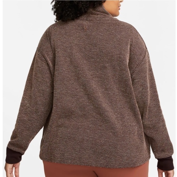 NWT Nike Women's Yoga Luxe Cover-Up - Picture 3 of 7